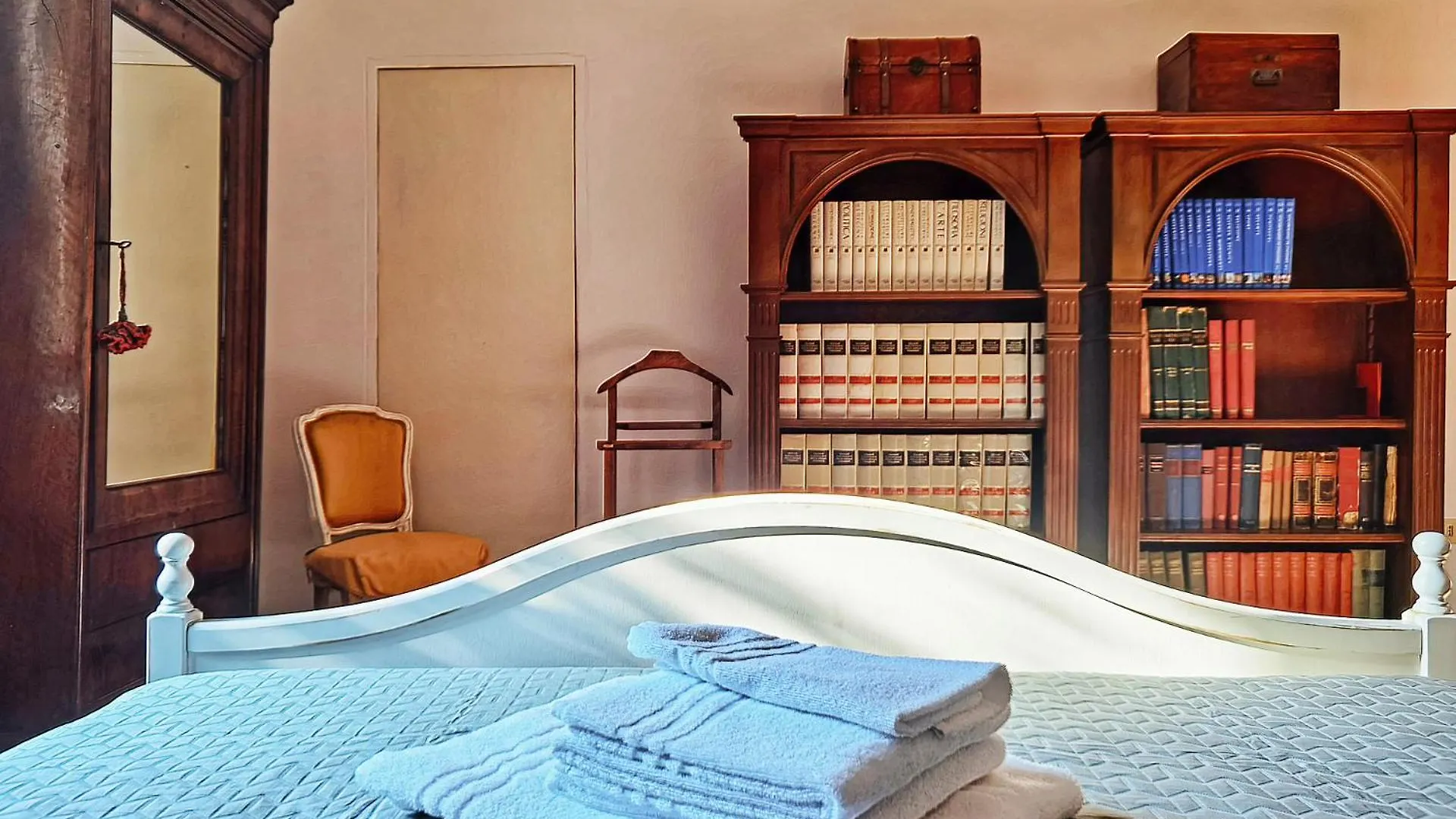 B&B Due Fiumi 1908 Travaco Siccomario Italy